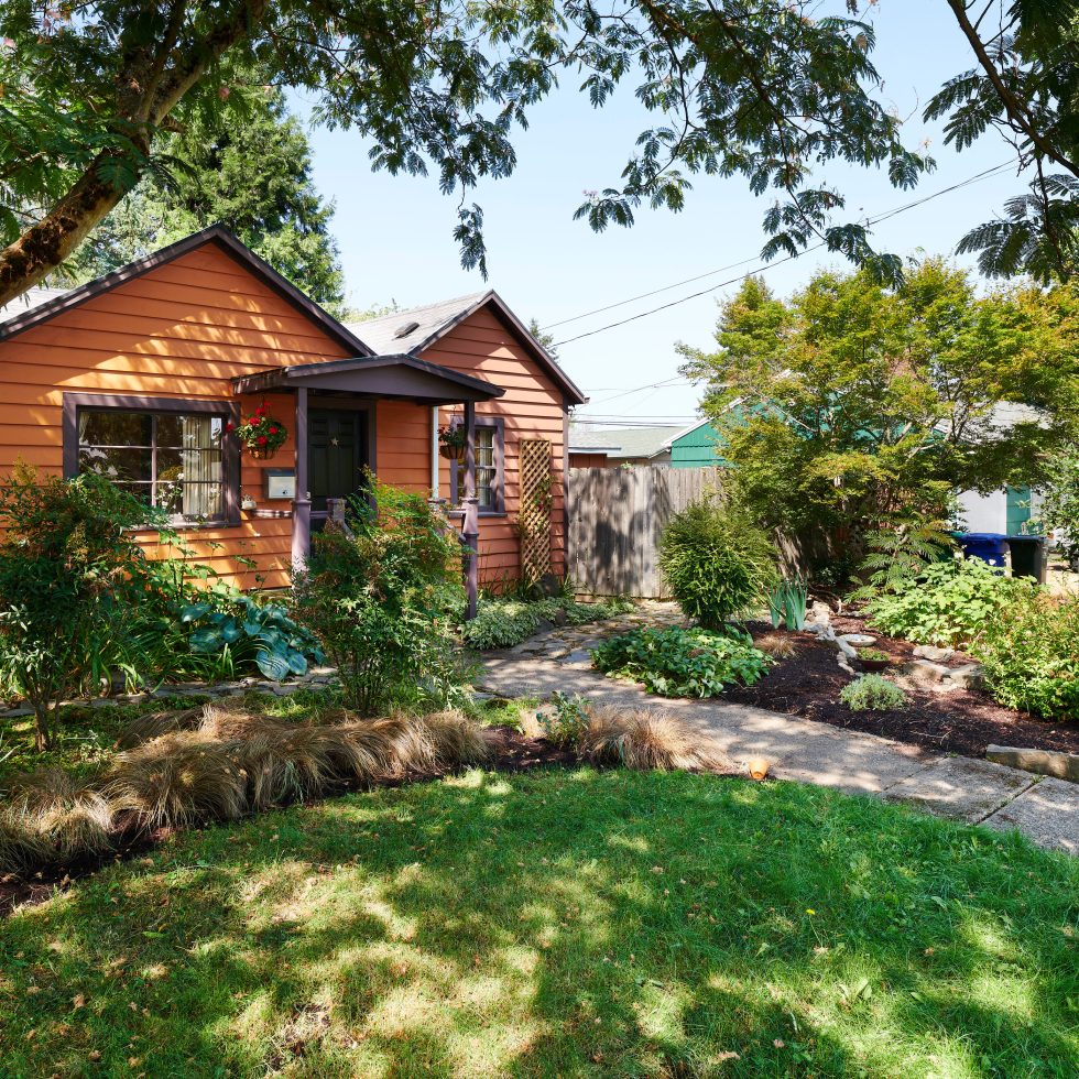 bungalow exterior portland oregon house for sale Susie Hunt Moran Windermere