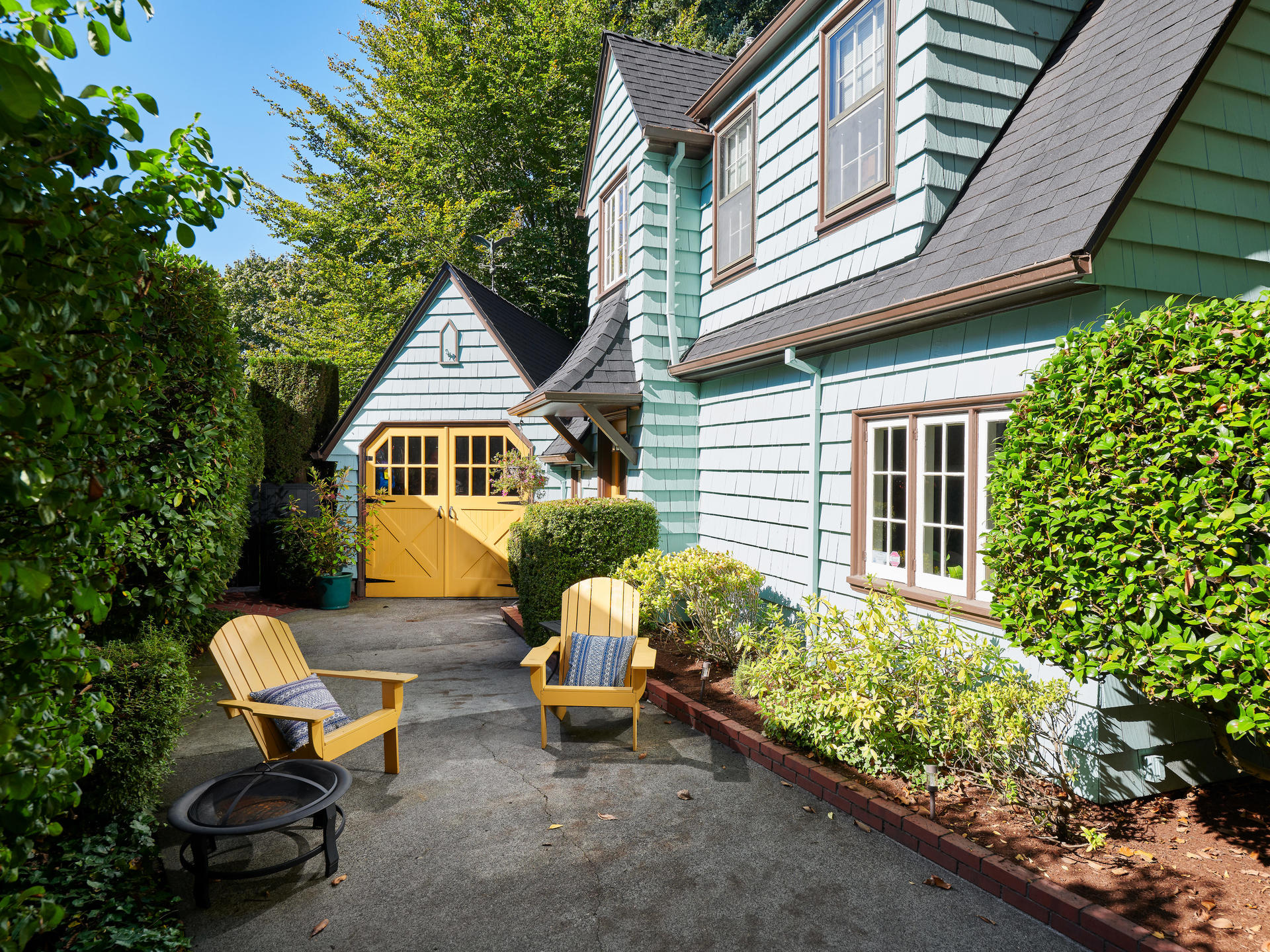 Driveway with Garage English Cottage in Portland Oregon