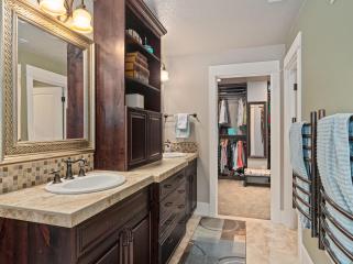 9325 SW Edgewood St Portland-034-23-Master Bath-MLS_Size