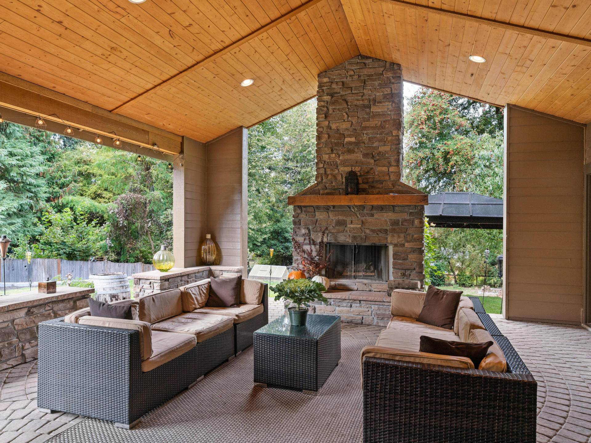 outdoor fireplace patio vaulted ceilings tigard home for sale