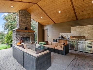 outdoor kitchen vaulted ceilings