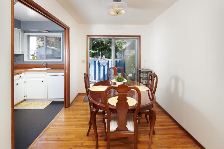 photo_46901960-1300x866