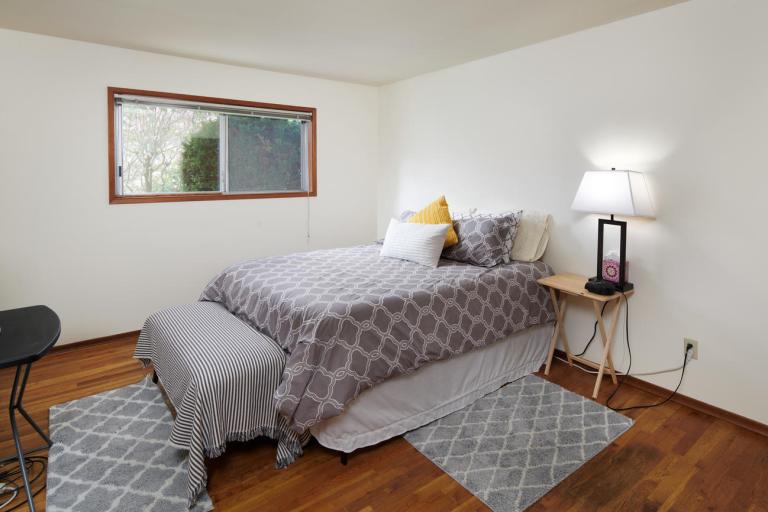 photo_46901971-1300x866