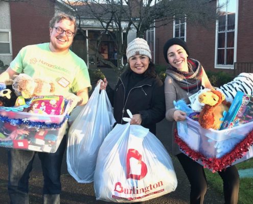 HumanSolutions.org volunteers