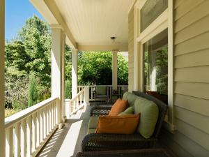 Front porch Portland Oregon